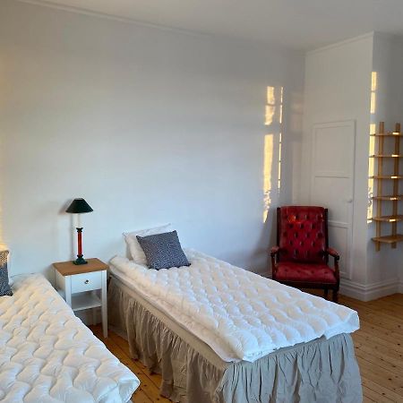 Laegenhet Med Havsutsikt Daire Strömstad Dış mekan fotoğraf