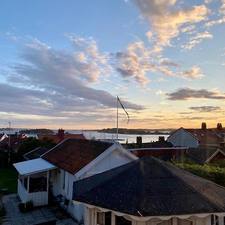 Laegenhet Med Havsutsikt Daire Strömstad Dış mekan fotoğraf